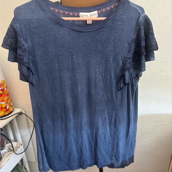 Knox Rose Tops - NWT Knox Rose Women's Navy Ruffle Sleeve Top